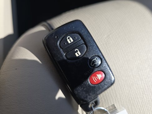 Used 2012 Toyota Venza XLE image 27