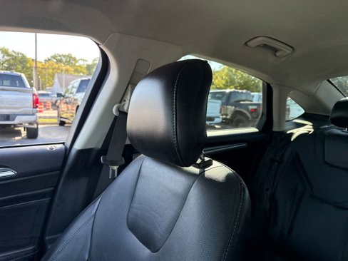 Used 2014 Ford Fusion Titanium image 40