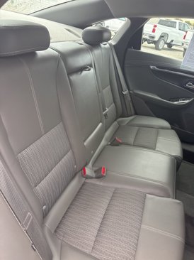Used 2015 Chevrolet Impala LT image 18