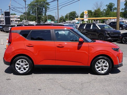 Used 2023 Kia Soul LX w/ LX Technology Package image 17
