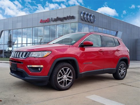 Used 2019 Jeep Compass Latitude image 1