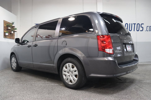Used 2020 Dodge Grand Caravan SE w/ UConnect Hands-Free Group image 3