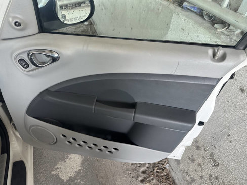 Used 2008 Chrysler PT Cruiser image 21