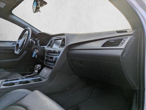 Used 2017 Hyundai Sonata Sport 2.0T image 22