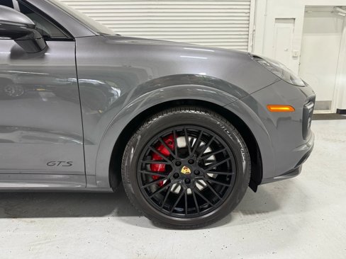 Used 2023 Porsche Cayenne GTS image 25