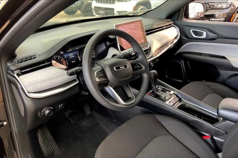 Certified 2023 Jeep Compass Sport image 17