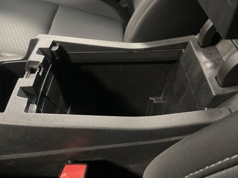 Used 2019 Ford Escape SE image 19