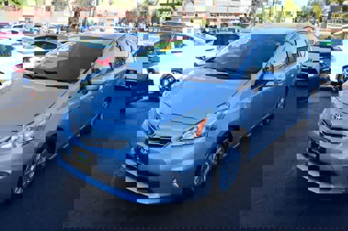 Used 2012 Toyota Prius V Three image 4