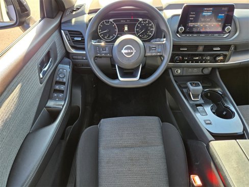 Used 2023 Nissan Rogue SV image 14