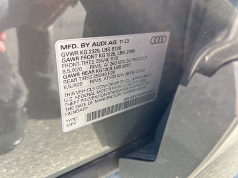 Used 2024 Audi Q3 2.0T Premium Plus image 16