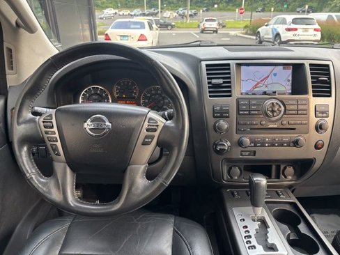 Used 2015 Nissan Armada Platinum image 23