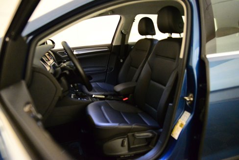 Used 2019 Volkswagen Golf Alltrack S image 4