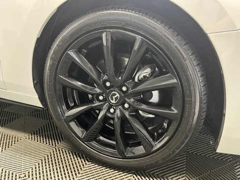 Used 2019 MAZDA MAZDA3 AWD Hatchback w/ Premium Pkg image 3