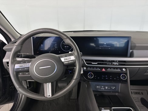 Certified 2024 Hyundai Sonata SEL w/ Convenience Package image 3