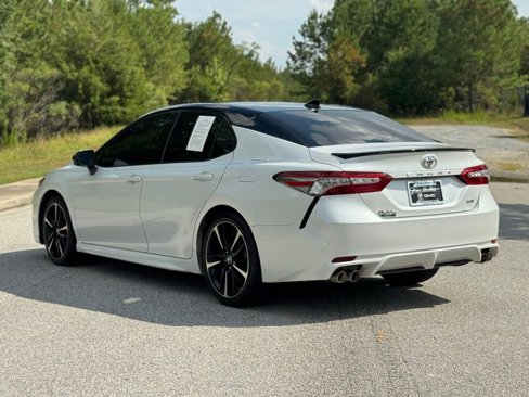 Used 2019 Toyota Camry XSE image 12