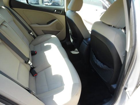 Used 2012 Kia Optima LX w/ Convenience Pkg image 19