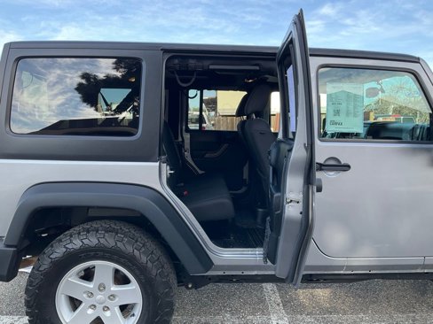 Used 2018 Jeep Wrangler Unlimited Sport S image 46