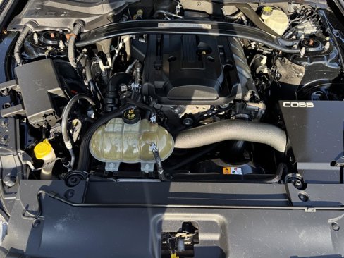 Used 2016 Ford Mustang Premium image 17