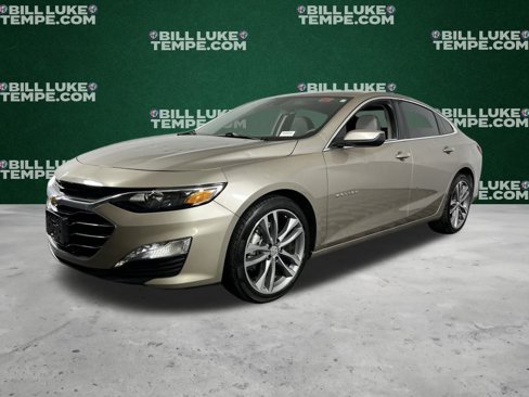Used 2025 Chevrolet Malibu LT image 3