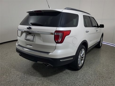 Used 2018 Ford Explorer Limited w/ Equipment Group 301A image 4