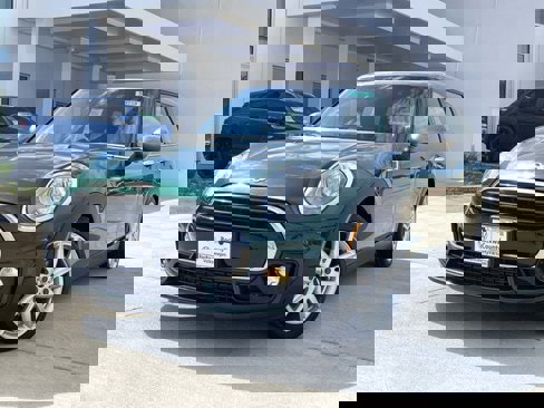 Used 2017 MINI Cooper Clubman image 2