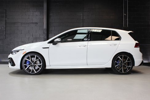Used 2022 Volkswagen Golf R image 3