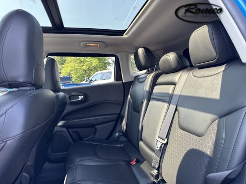 Used 2018 Jeep Compass Latitude w/ Popular Equipment Group image 31