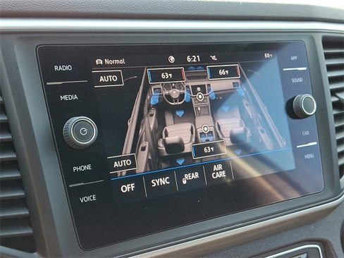 Used 2021 Volkswagen Atlas SE w/ Towing Package image 19