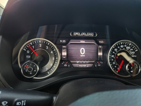 Used 2020 RAM 1500 Laramie image 30
