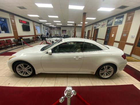 Used 2009 INFINITI G37 Sport w/ Premium Pkg image 2