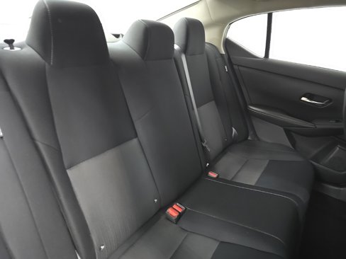 Used 2023 Nissan Sentra SV image 16