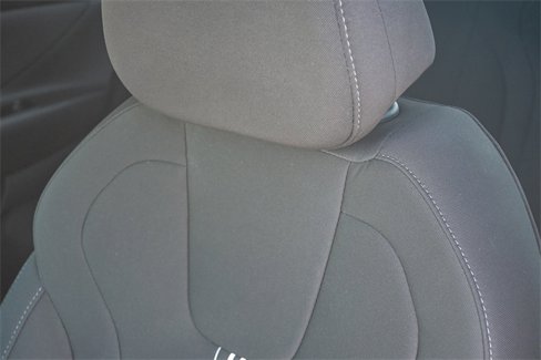 Certified 2025 Hyundai Elantra Sport image 26