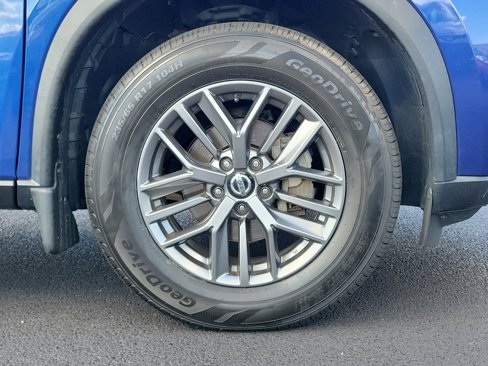 Certified 2021 Nissan Rogue S image 5