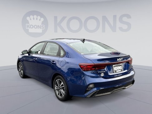 Used 2023 Kia Forte LXS w/ LXS Technology Package image 4