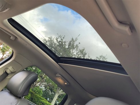 Used 2019 Lincoln Nautilus Reserve image 15