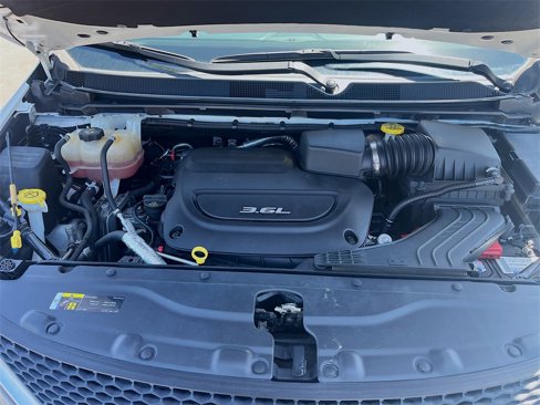 Used 2018 Chrysler Pacifica Touring-L image 31