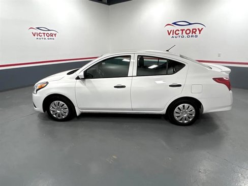 Used 2019 Nissan Versa S Plus image 2