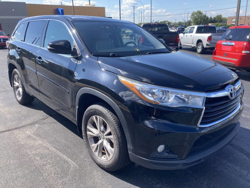 Used 2016 Toyota Highlander Plus image 1