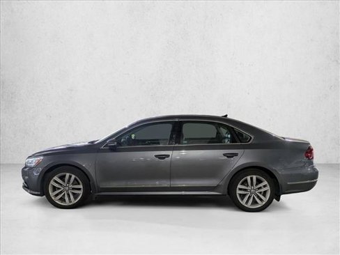 Used 2017 Volkswagen Passat 1.8T SEL Premium image 9