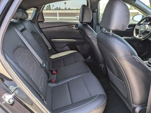 Used 2022 Kia Forte GT-Line w/ GT-Line Technology Package image 7