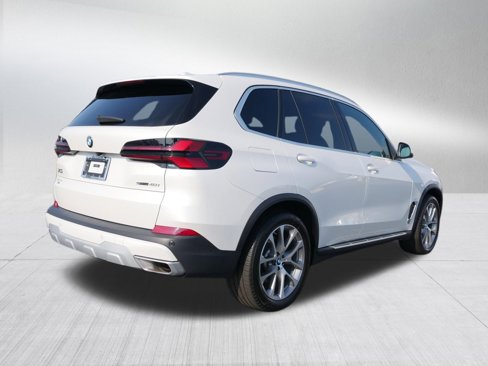 Used 2024 BMW X5 sDrive40i image 3
