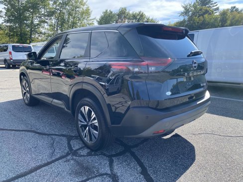 Used 2023 Nissan Rogue SV image 5