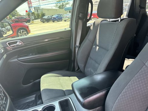 Used 2019 Jeep Grand Cherokee Laredo image 15