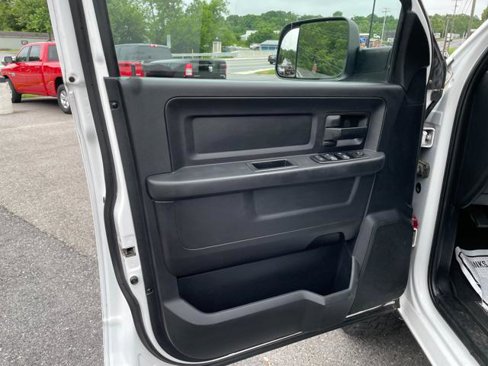 Used 2015 RAM 2500 Tradesman w/ Chrome Appearance Group image 14