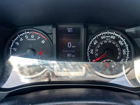 Used 2019 Toyota Tacoma SR image 12