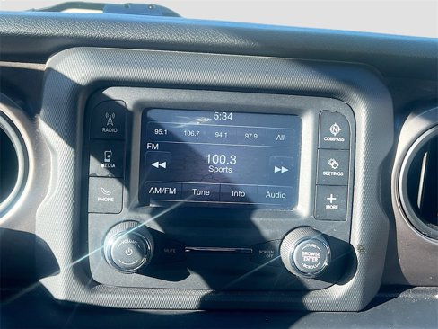Used 2018 Jeep Wrangler Unlimited Sport S image 17