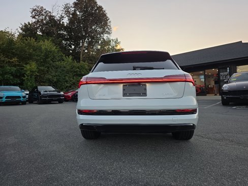 Used 2021 Audi e-tron Premium w/ Convenience Plus Package image 23