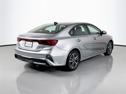 Used 2024 Kia Forte LXS image 5