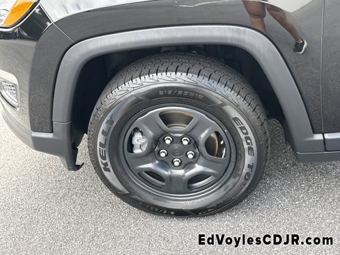 Used 2018 Jeep Compass Sport image 14
