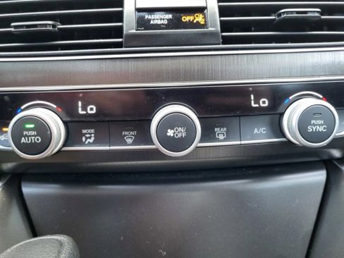 Used 2018 Honda Accord LX image 35